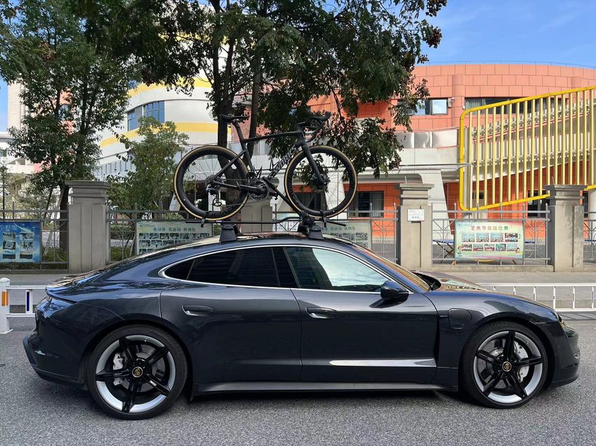 Porsche Taycan Roof Rack with Thule Bike Rack and Vector installed on Taycan sedan 2