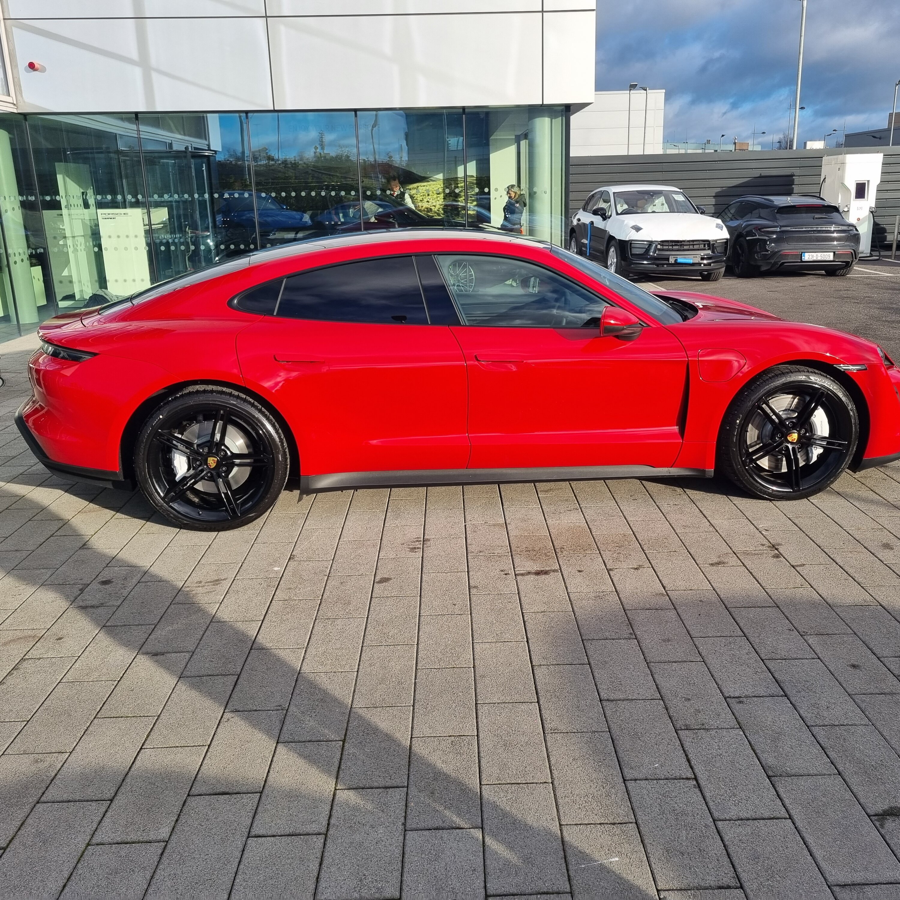 Porsche Taycan Collection Day - Carmine Red!! 20230118_141512