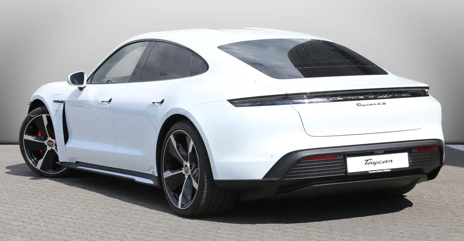 Porsche Taycan Request: White Taycan w/ Taycan Exclusive Design Wheels 3