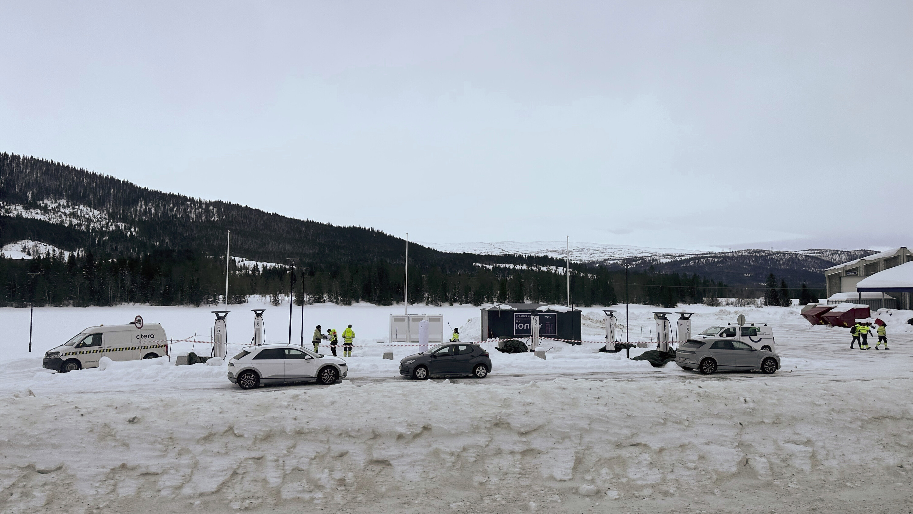 Porsche Taycan Taycan to Tromsø Road Trip – Winter 2023 (Arctic Norway) 52708233210_becdd60d83_4k