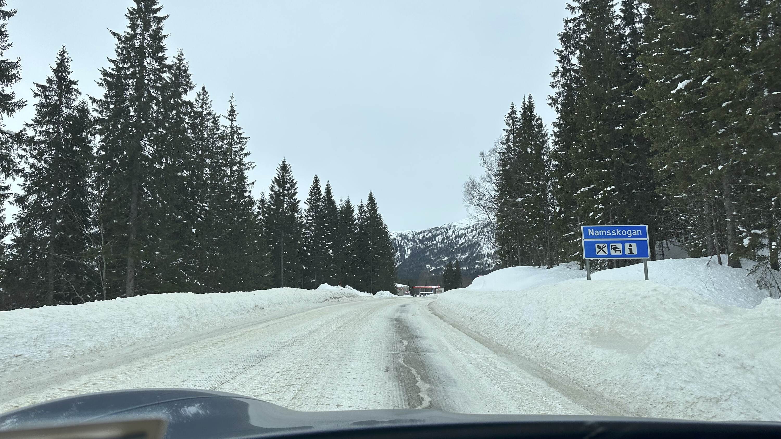 Porsche Taycan Taycan to Tromsø Road Trip – Winter 2023 (Arctic Norway) 52708306568_315b6feec1_4k
