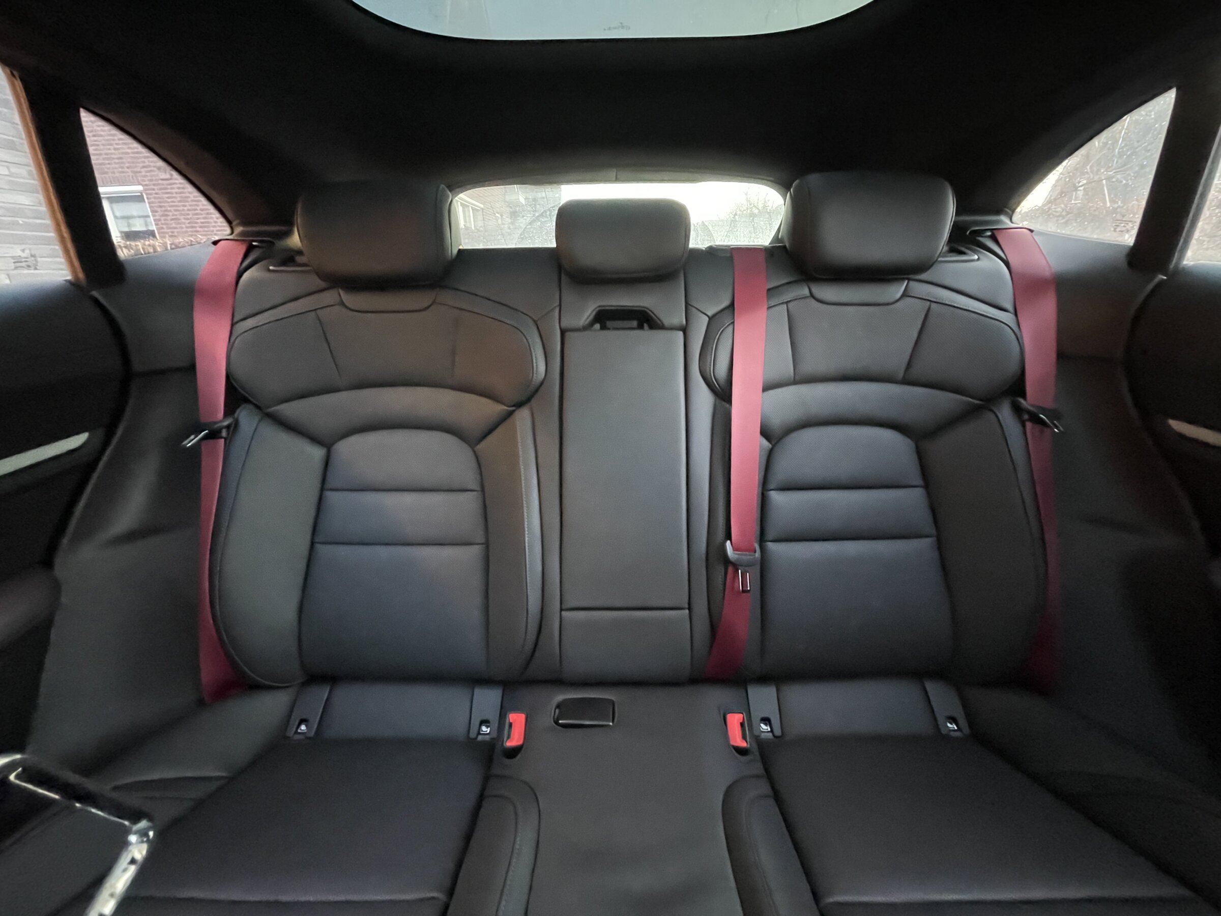 Porsche Taycan Anyone who got black seats with red seat belts ? 5C20993C-4587-4A5E-A66A-EEF35DC23304