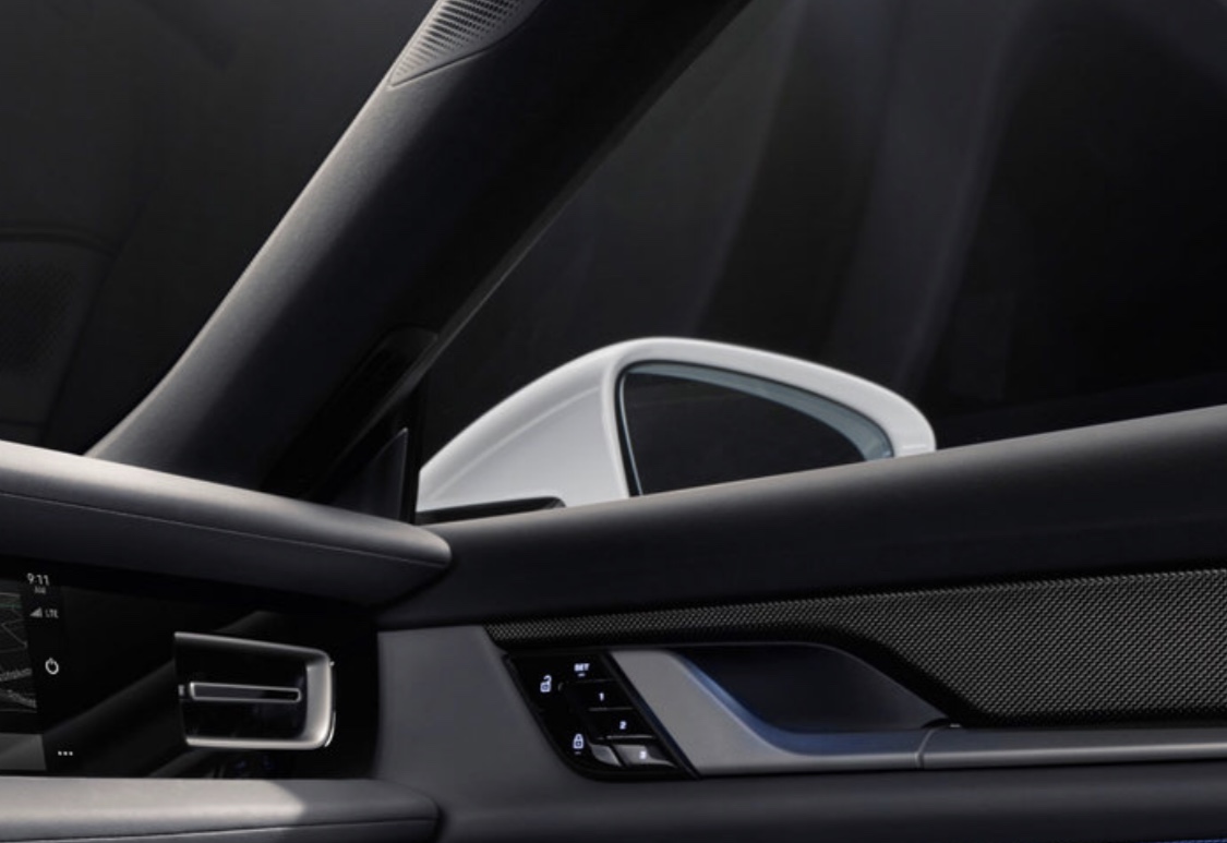 Porsche Taycan Press Release: Digital, clear, sustainable: the interior of the new Porsche Taycan! 92469AFA-F51C-41A8-9B13-944E64A7F9BE