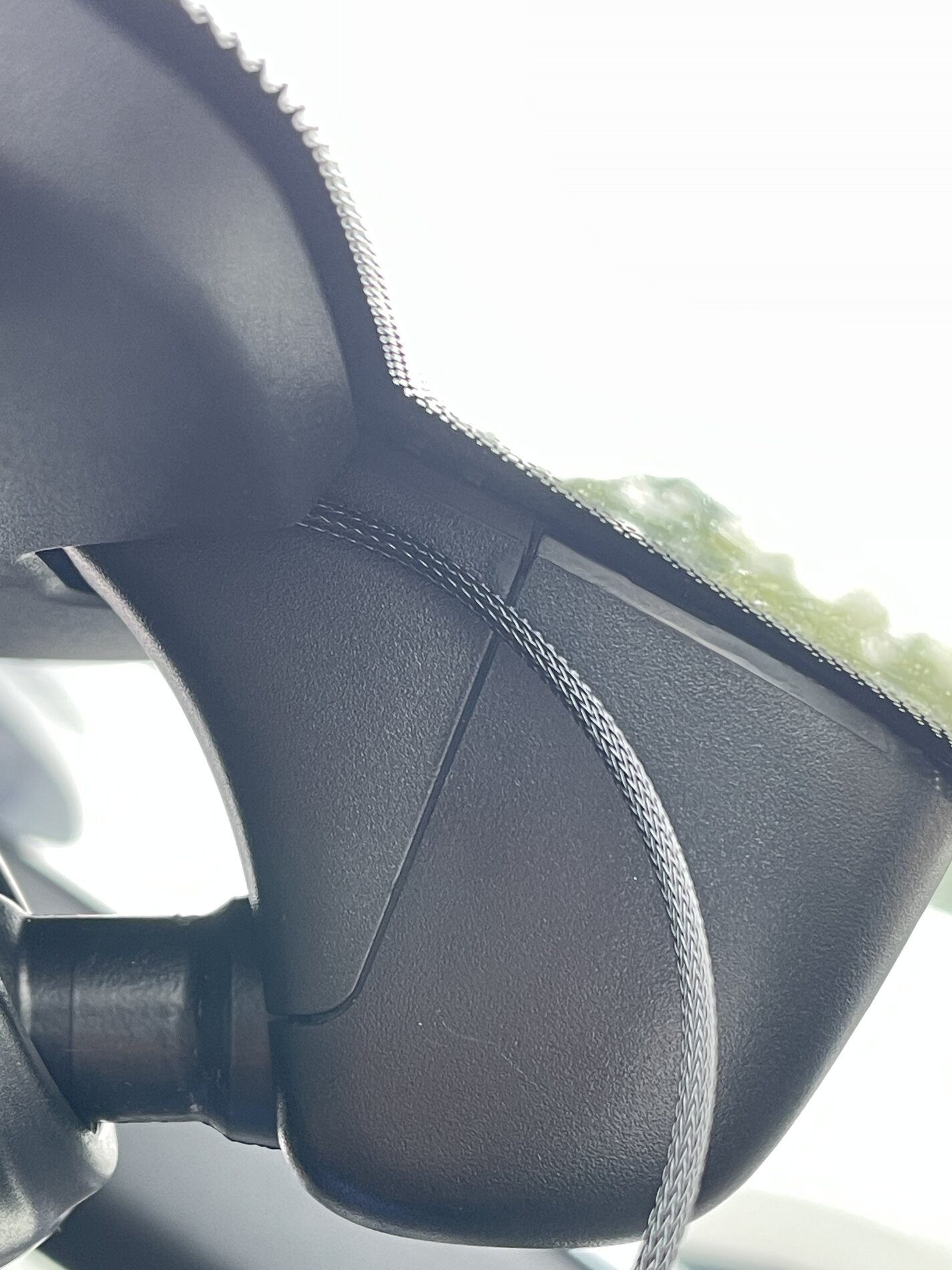 Porsche Taycan MirrorTap / Blendmount install for Uniden R7, with pics! final_wire.JPG