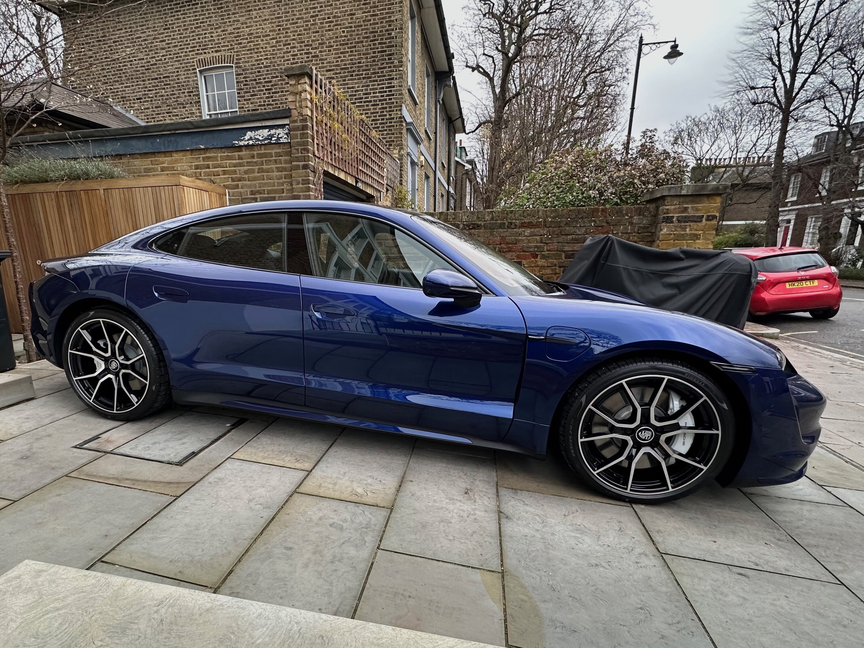 Porsche Taycan Gentian Blue Taycan Turbo just sneaks into 2022…🎄 Home and Dry sort of 2