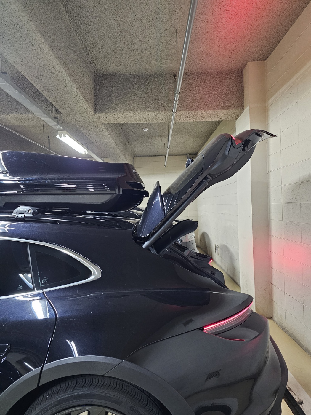 Porsche Taycan Performance Roof Box + Thule WingBars = Noise Issues KakaoTalk_20240128_143727164
