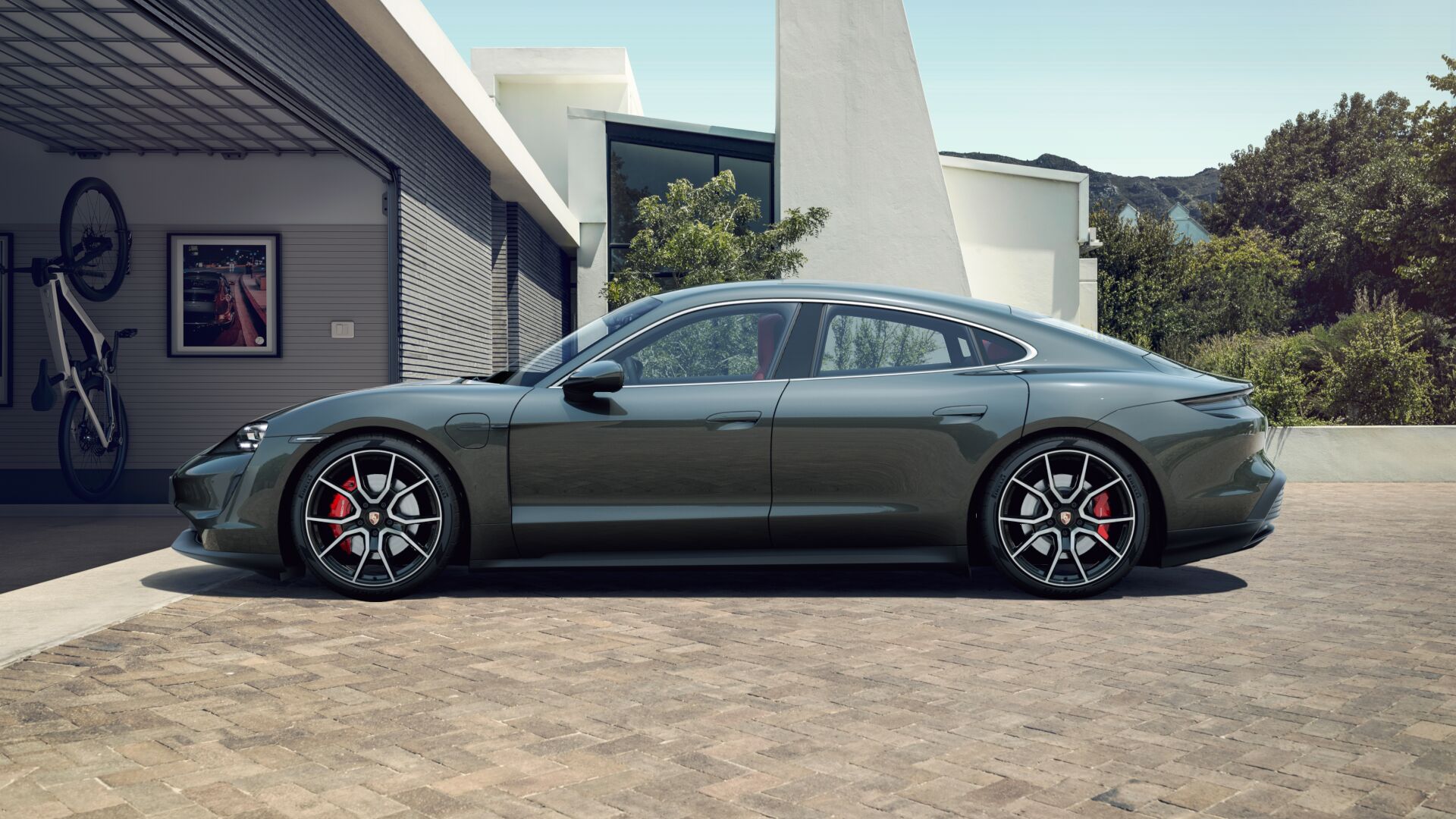 Porsche Taycan Taycan Exclusive Design Black vs. RS Spyder Design and effect on range RS