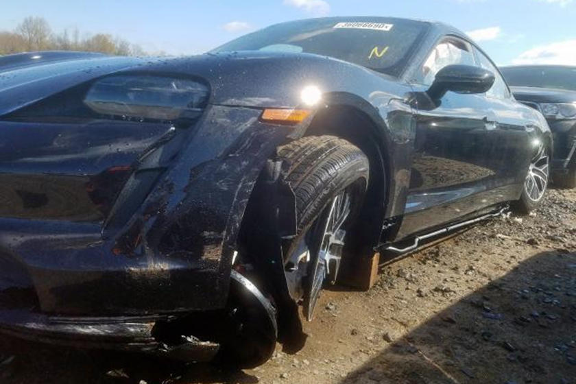 Porsche Taycan Taycan Turbo totaled in crash after only 15 miles :( Wrecked Crashed Taycan Turbo 2